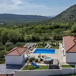 Nebesi