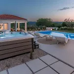 Ferienhaus Nebesi